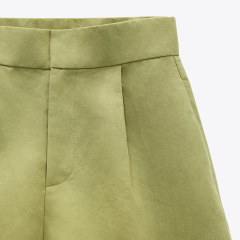 Bermuda shorts with linen