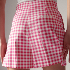 Buttoned bermuda shorts