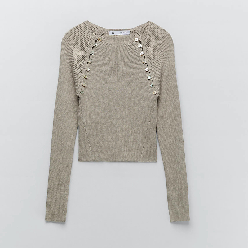 Knit sweater with buttons