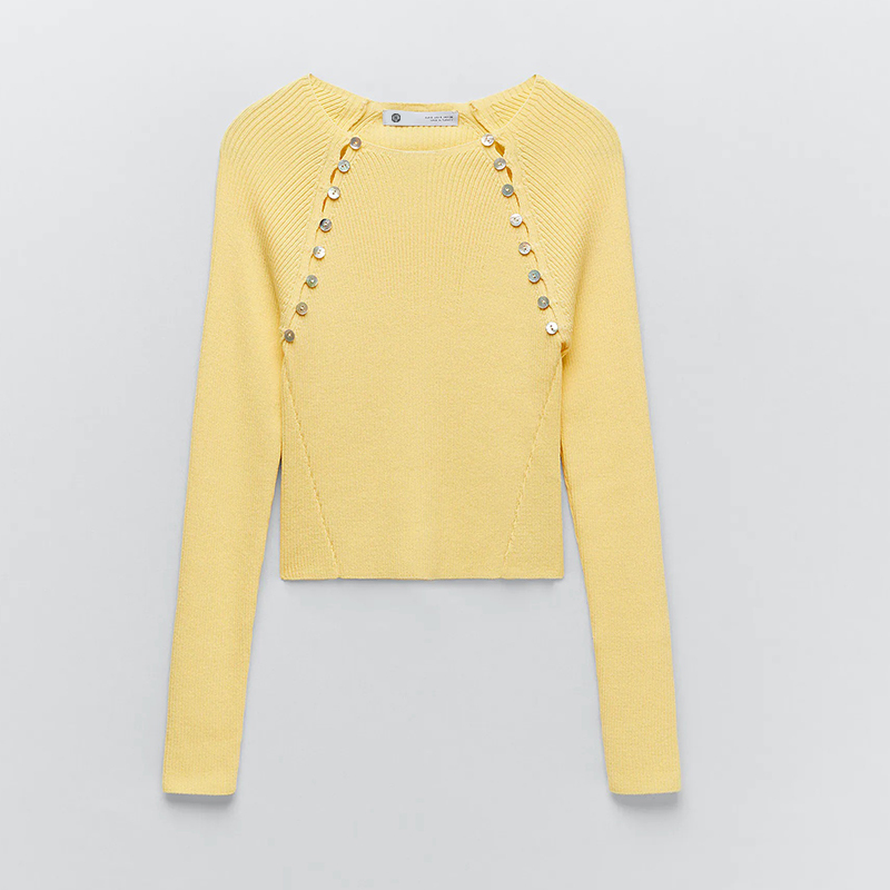 Knit sweater with buttons