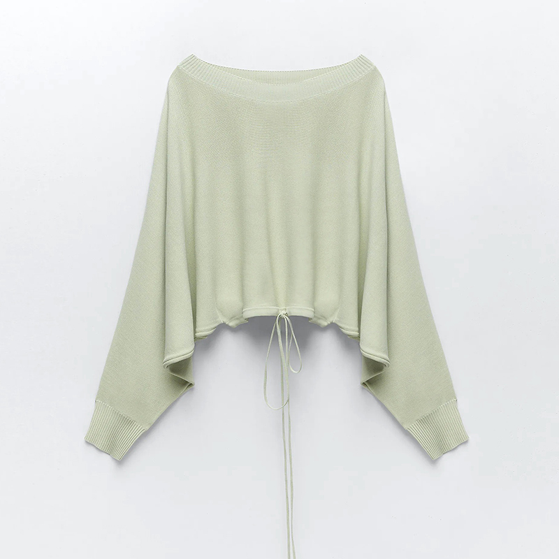 Cropped knit sweater & Knit shorts