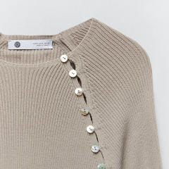 Knit sweater with buttons