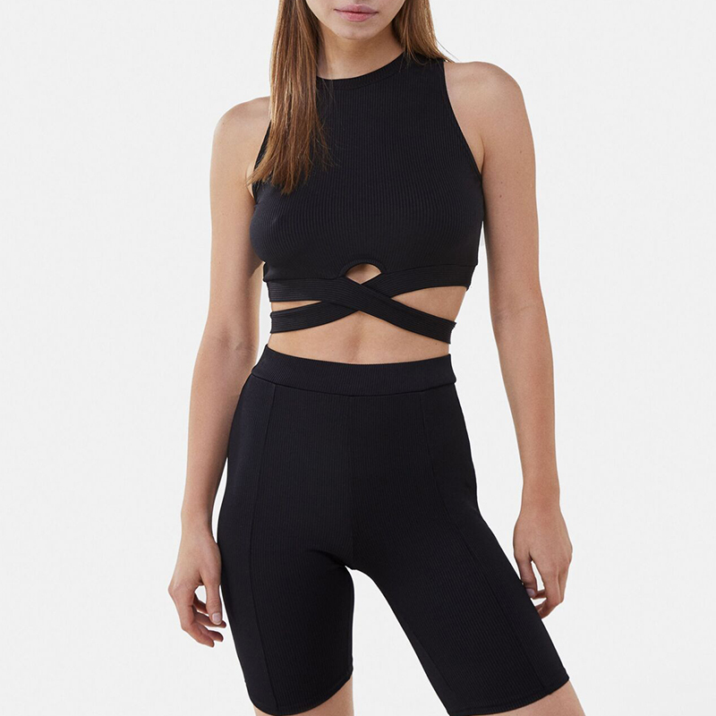 Cutout ribbed top