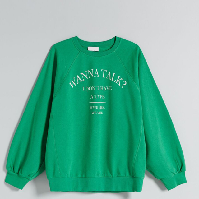Oversized printed sweatshirt