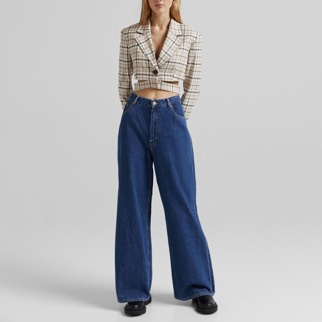 Short check blazer