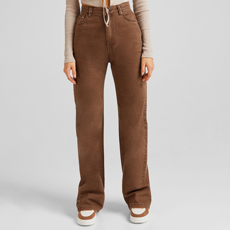 Wide-leg trousers