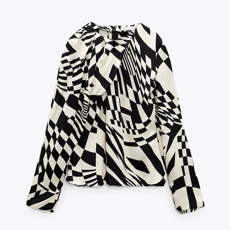 Pleated printed shirt