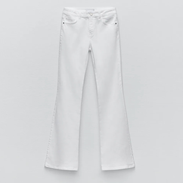 FLARED JEANS