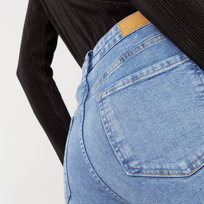 Slit flared jeans
