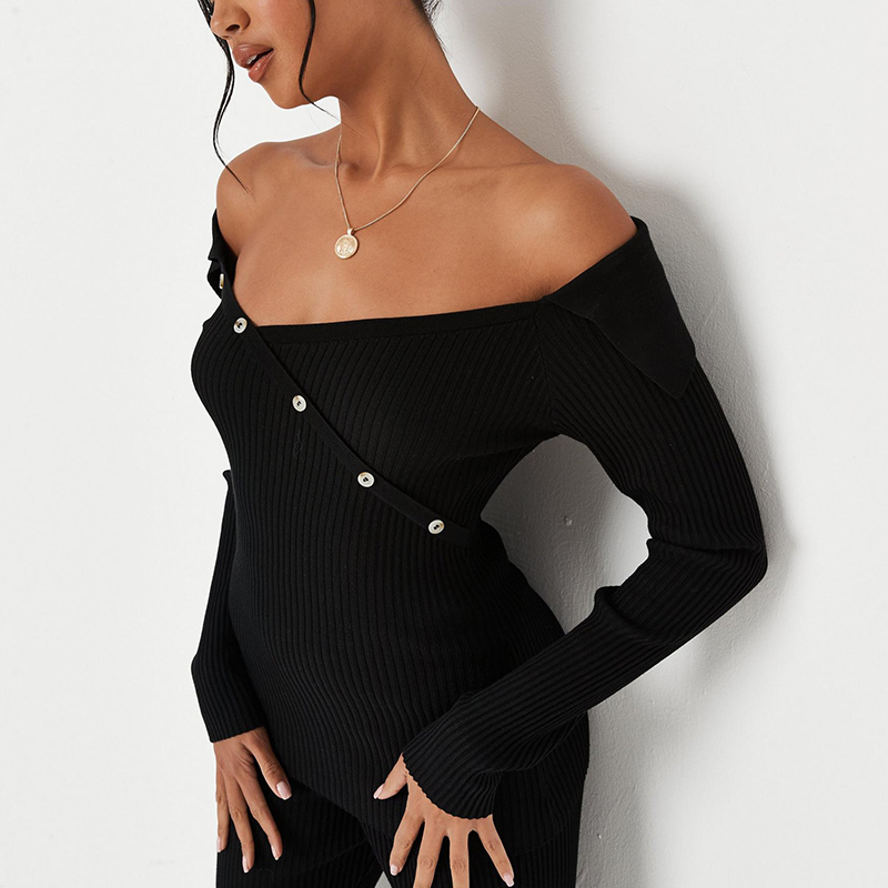 Black rib knit top