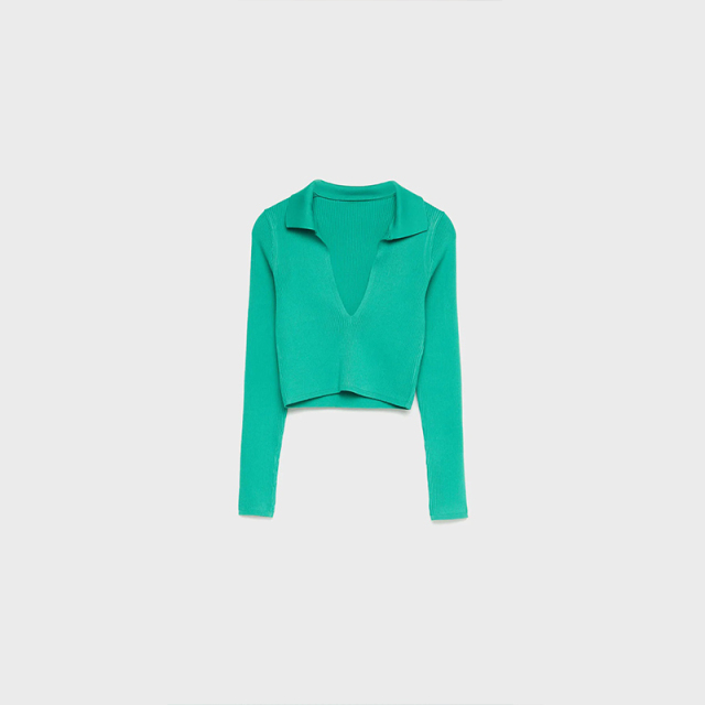 V-neck knitted polo shirt