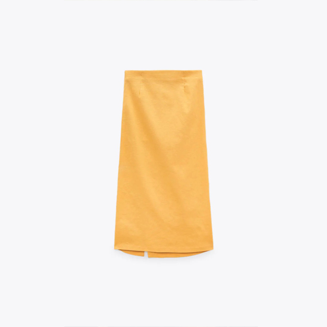 GATHERED DETAIL SKIRT