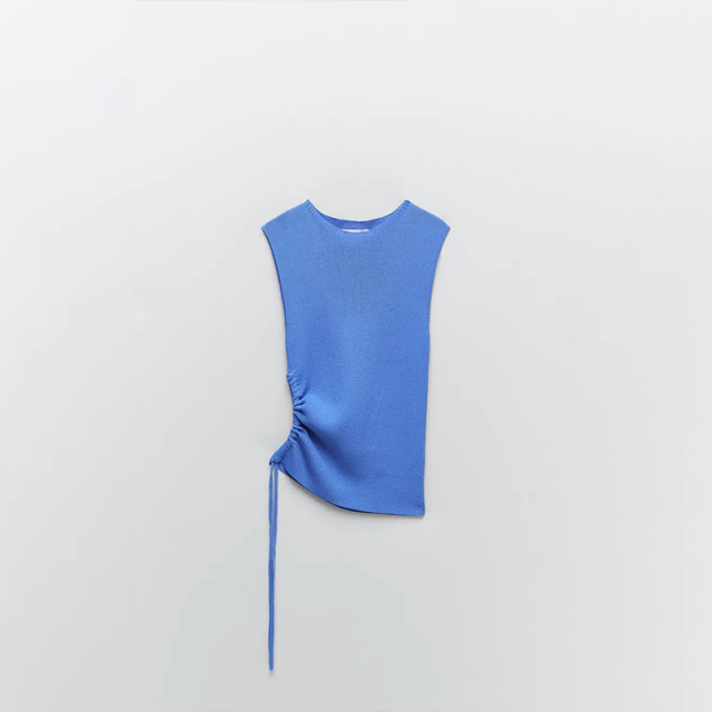 CUT-OUT KNIT TOP