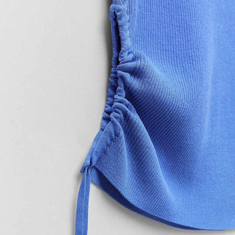CUT-OUT KNIT TOP