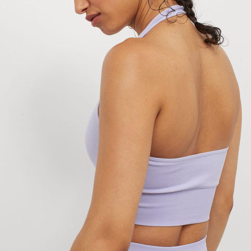Non-marking cropped sports top