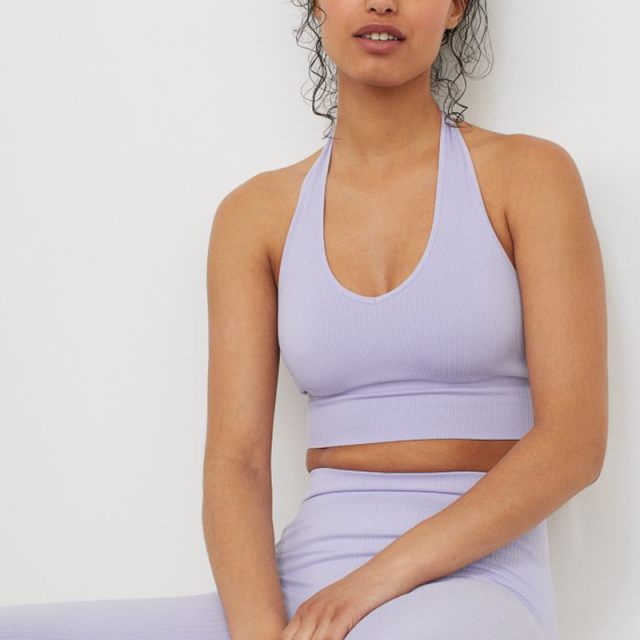 Non-marking cropped sports top