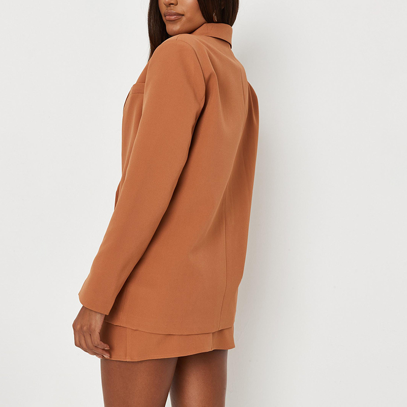 Tailored double breasted blazer