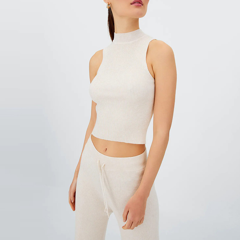 sleeveless knitted top