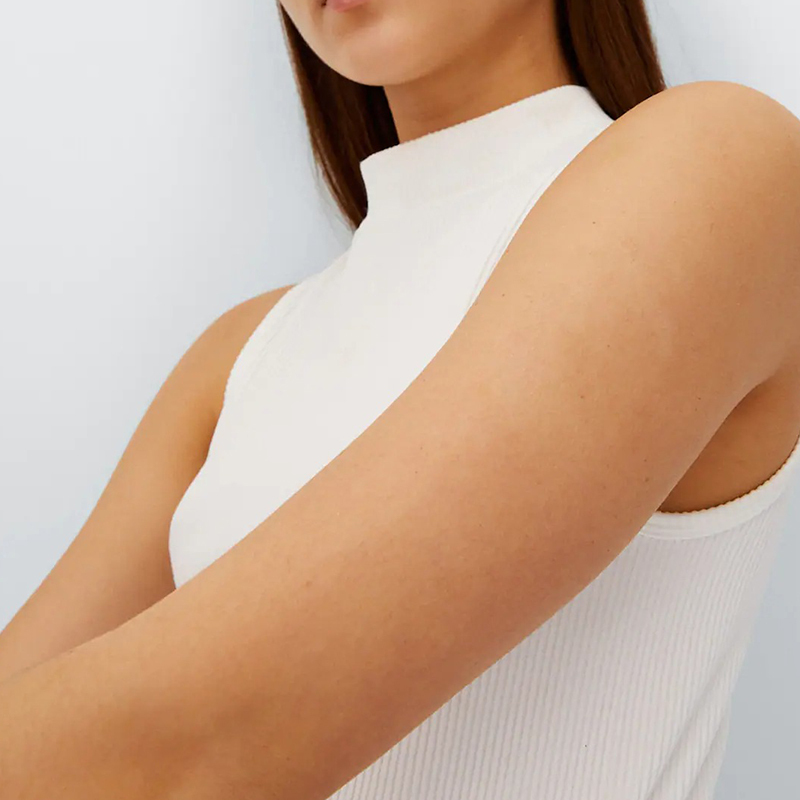turtleneck seamless T-shirt