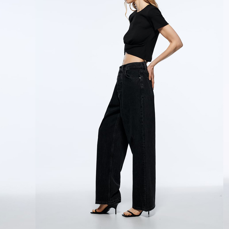 Hem Knotted T-Shirt