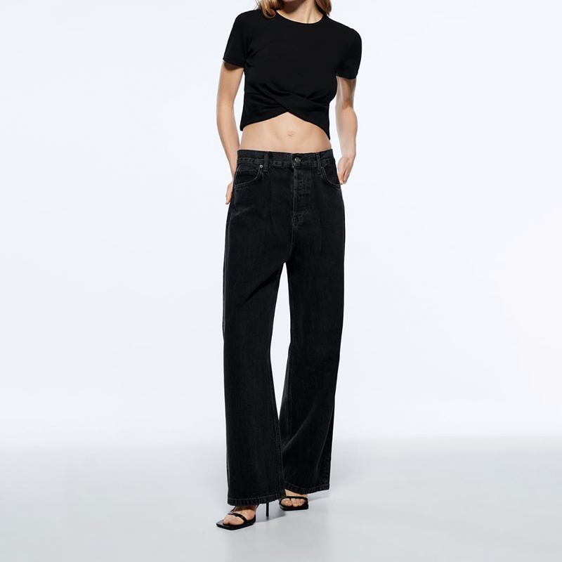 Hem Knotted T-Shirt