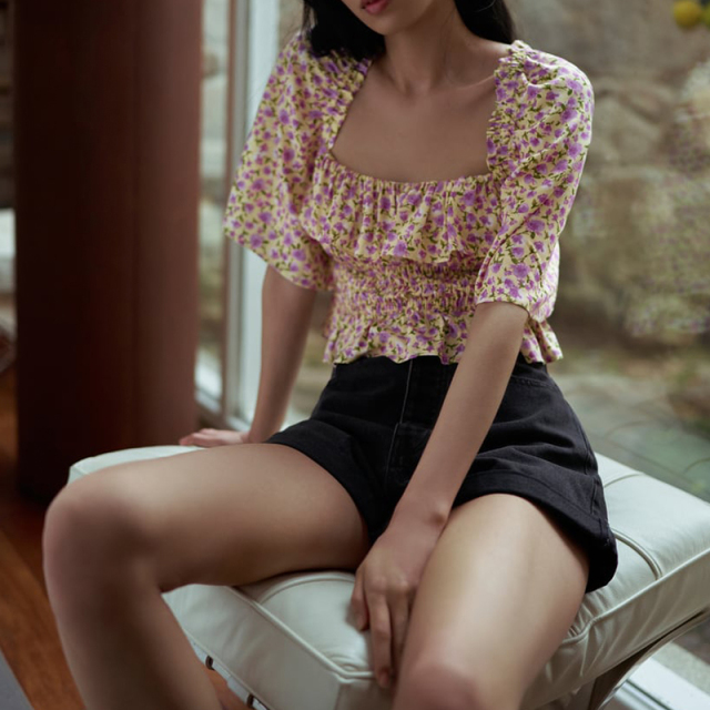 floral print top