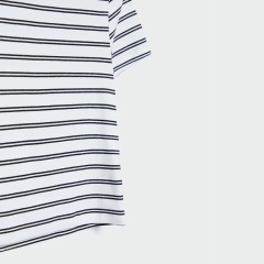 short-sleeved T-shirt