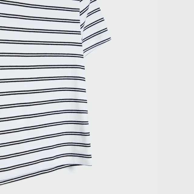 short-sleeved T-shirt