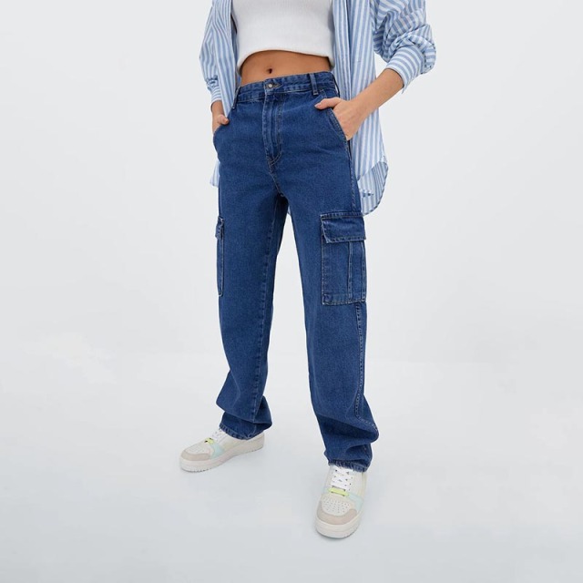 straight-fit cargo jeans