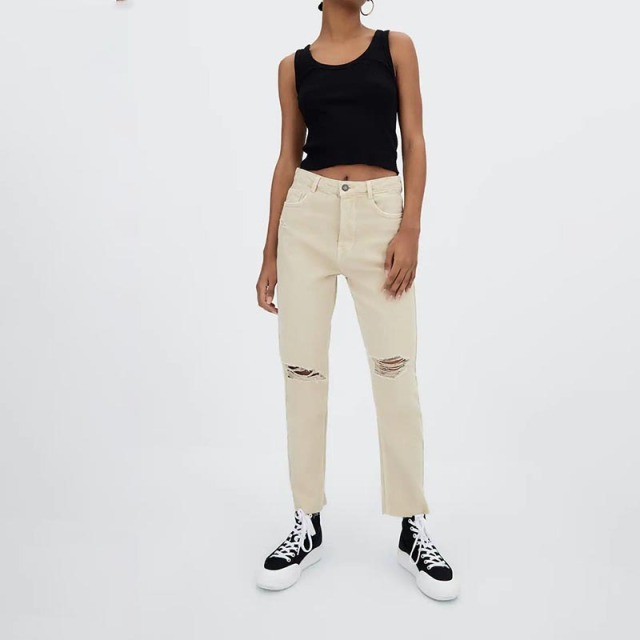 Mommy Cut Hole Jeans