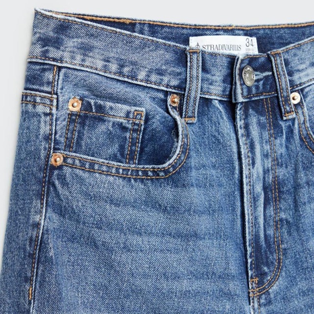 straight leg cropped jeans