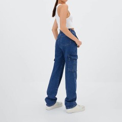 straight-fit cargo jeans
