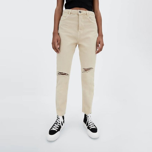Mommy Cut Hole Jeans