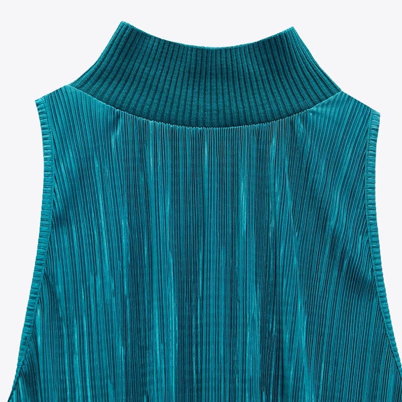 small pleated halterneck top