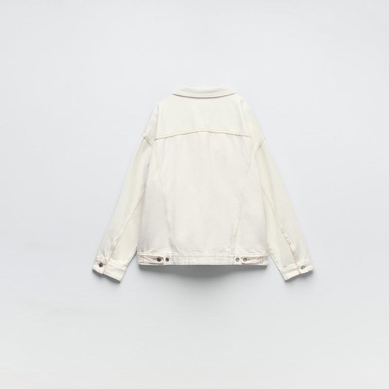 loose denim jacket