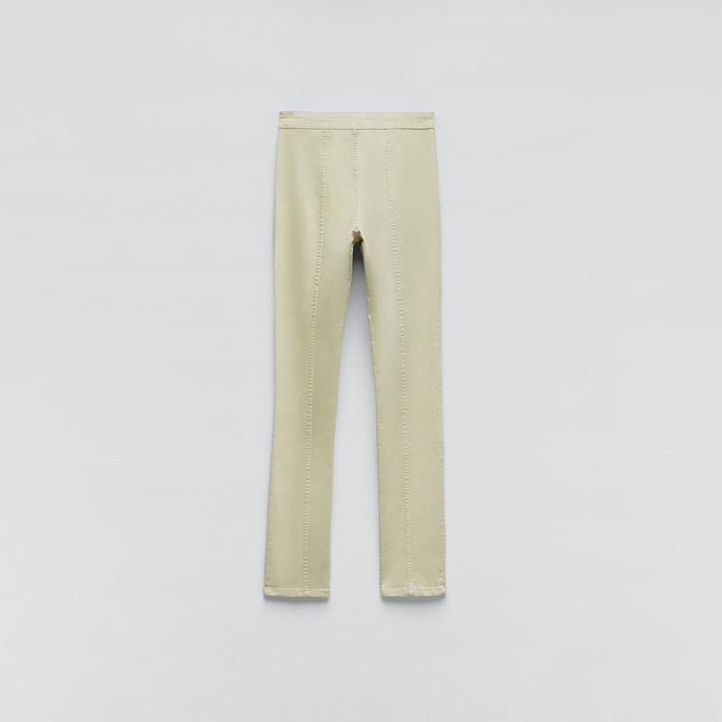 Skinny jeans with slits