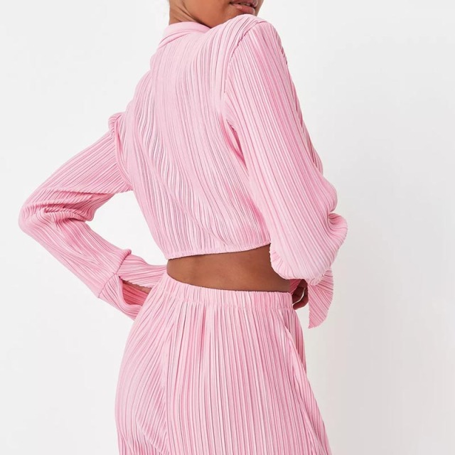 pink co ord plisse knot front cropped shirt