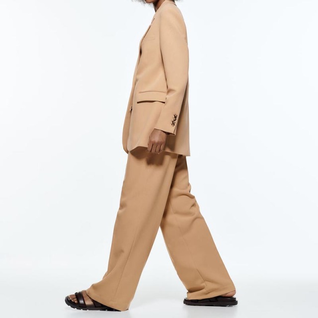 slim mid-rise trousers