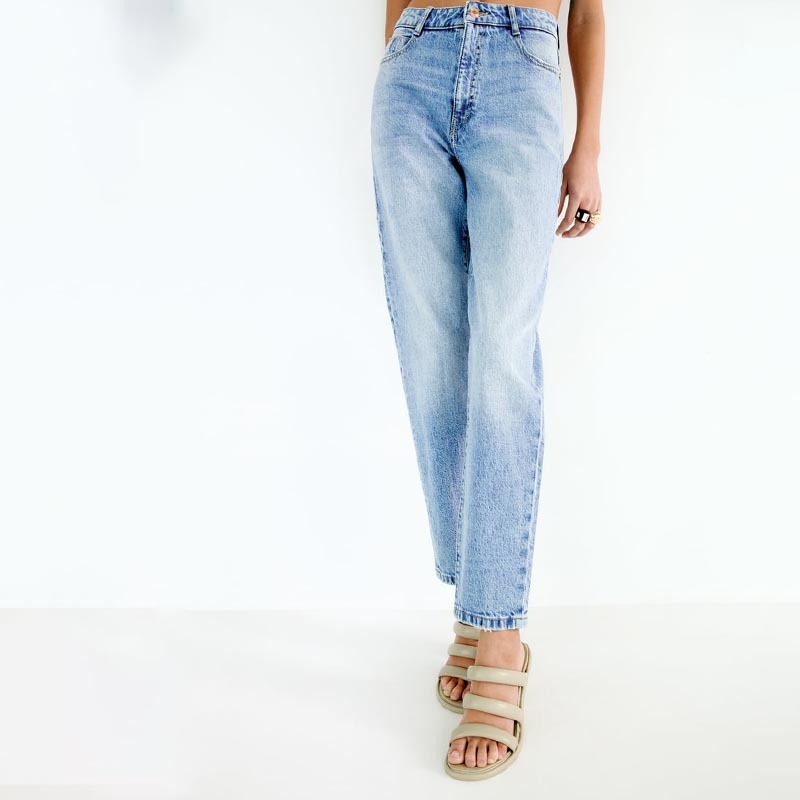 mom jeans