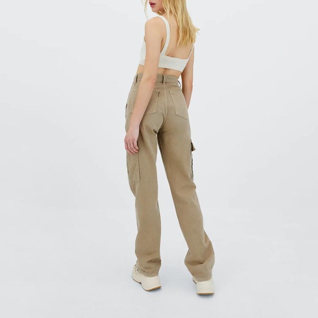 straight-leg cargo pants
