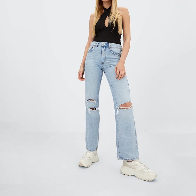 low-rise straight-leg jeans