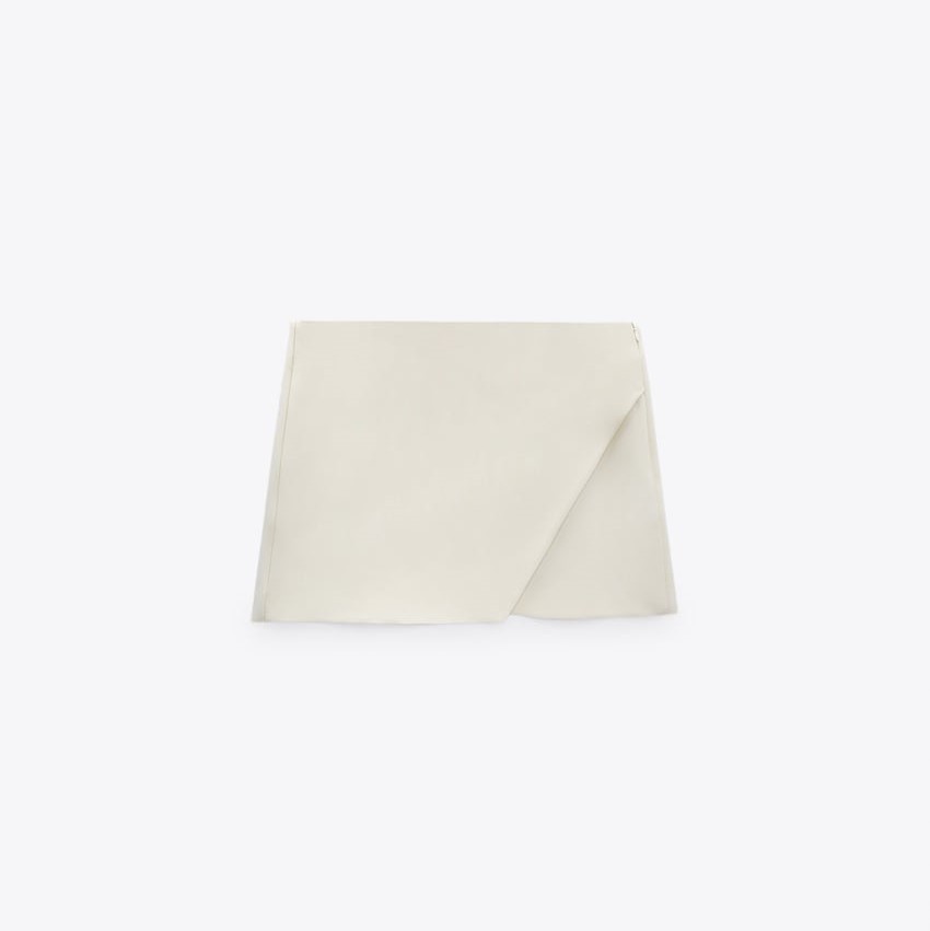 Asymmetric Waist Shorts