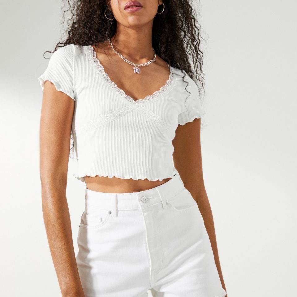 lace-trimmed ribbed crop top