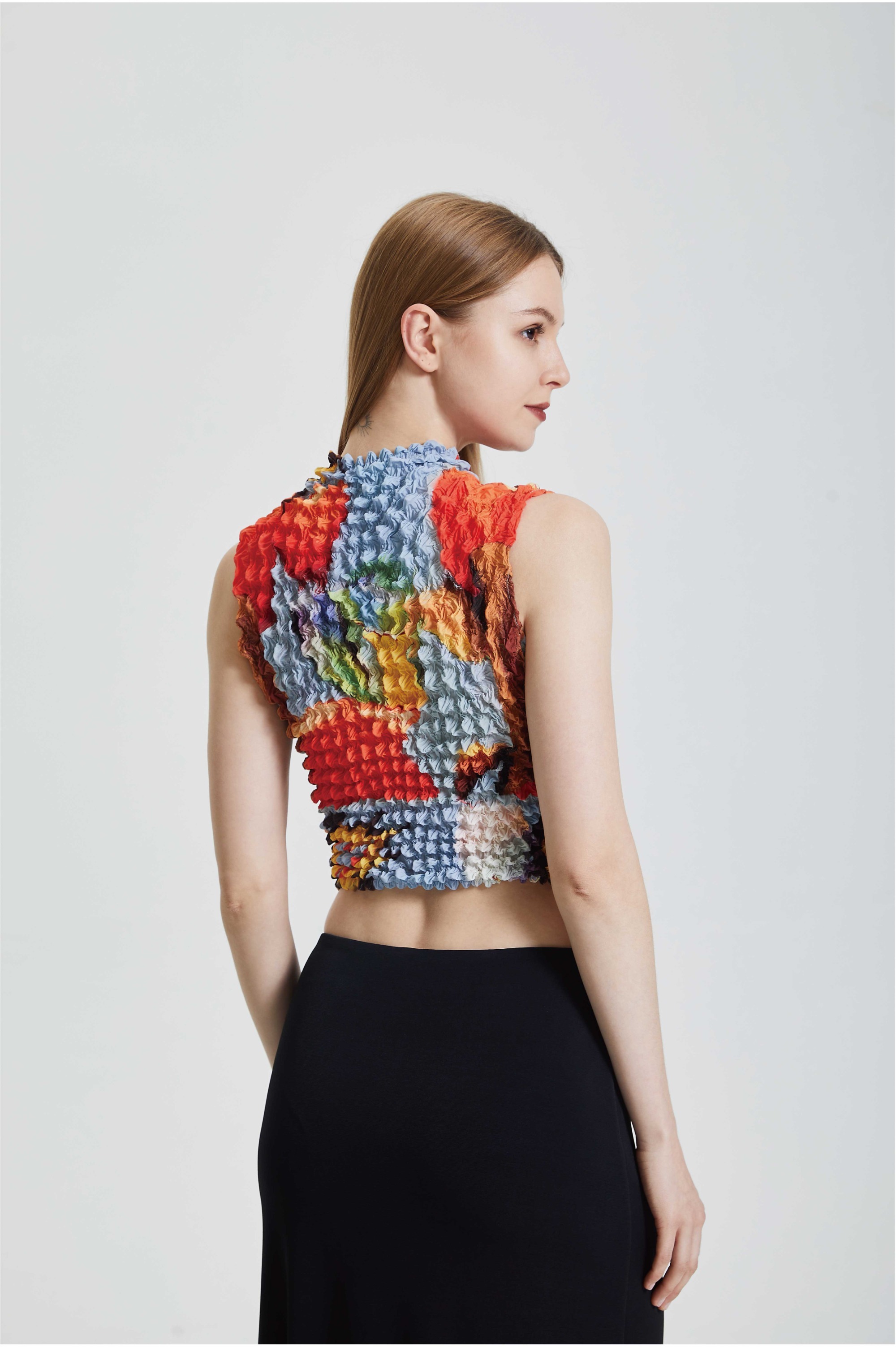 Long sleeved buttocks with split texture long skirt