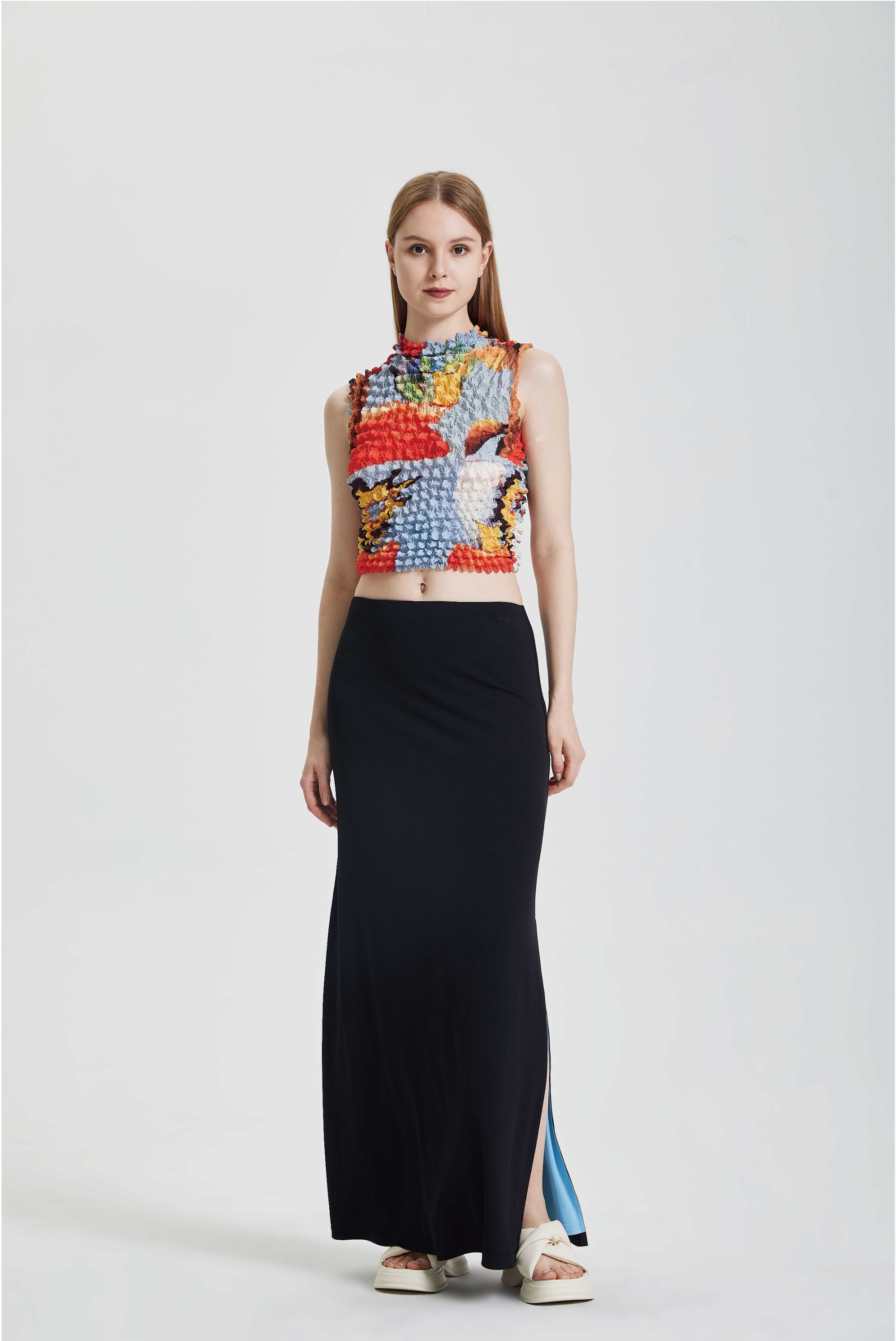 Long sleeved buttocks with split texture long skirt