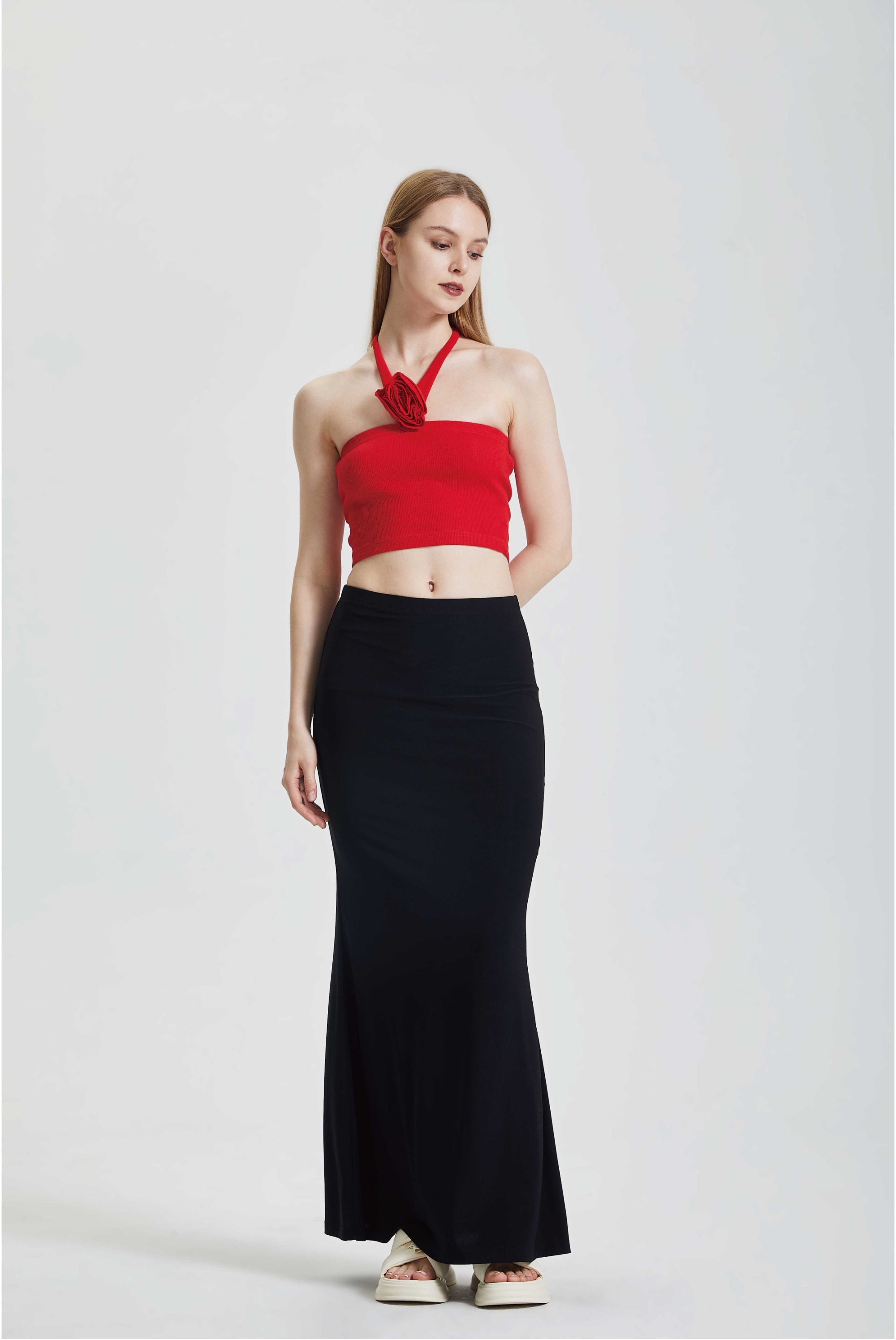 Rose Hanging Neck Slim Fit Bust Dress