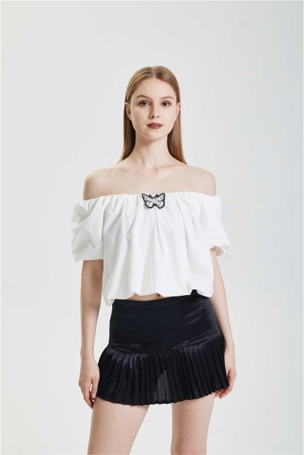 Off shoulder shirt with bubble sleeves top