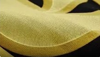 Crackle printing effect on fashion fabric