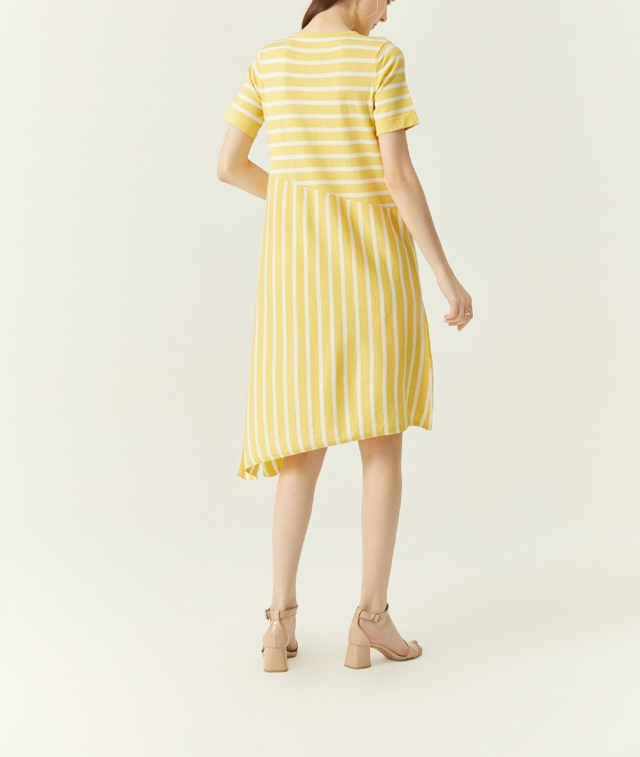 Striped Inter-color Knitted Long Skirt