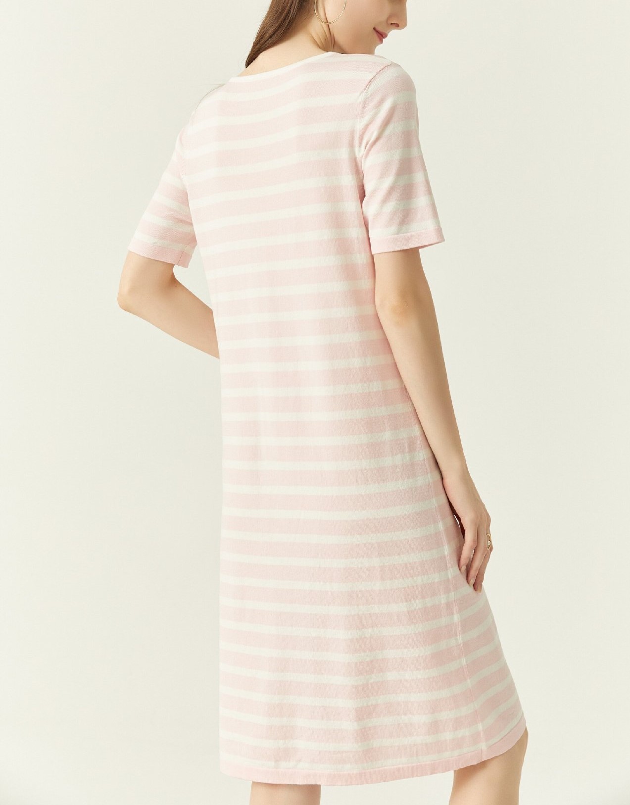 Intermediate Color Mid Length Skirt